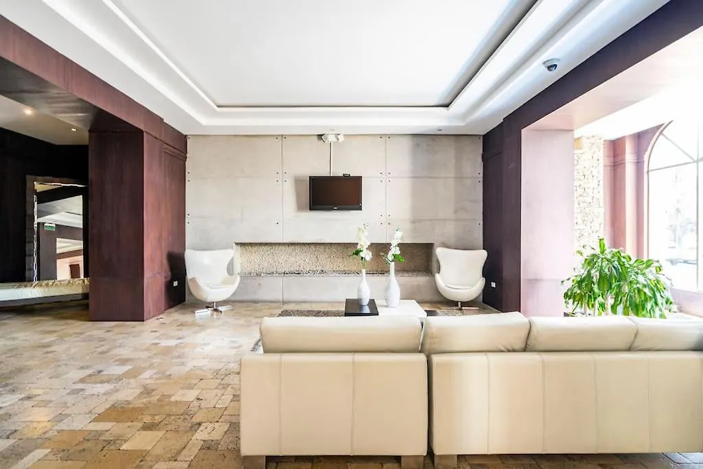 Suite De Lujo En Excelente Sector, Netflix, Disney Plus Quito
