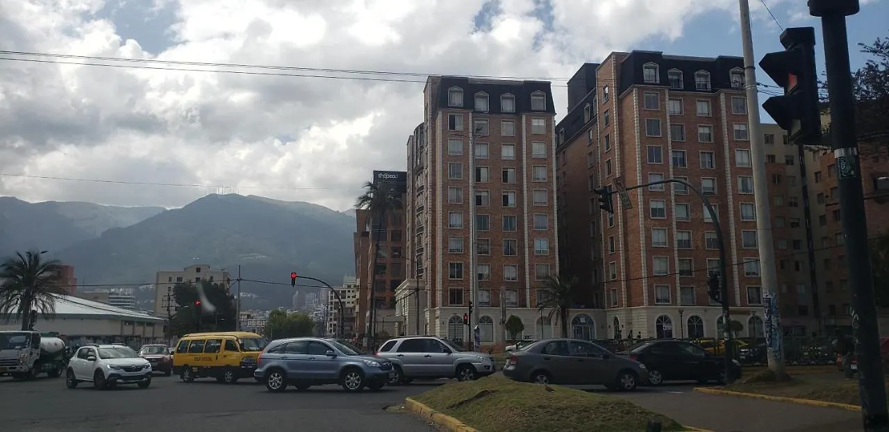 Apartmán Suite De Lujo En Excelente Sector, Netflix, Disney Plus Quito